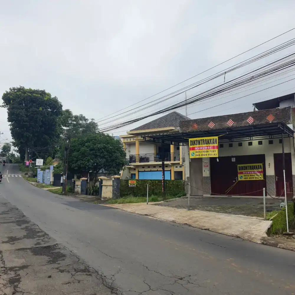 DIKONTRAKAN RUKO 2 LANTAI DEPAN PURI WAHID SALATIGA