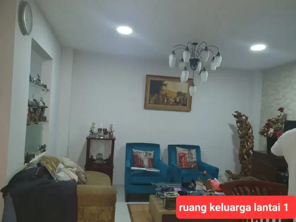 Dijual rumah Town House Meruya Lt   128 mt