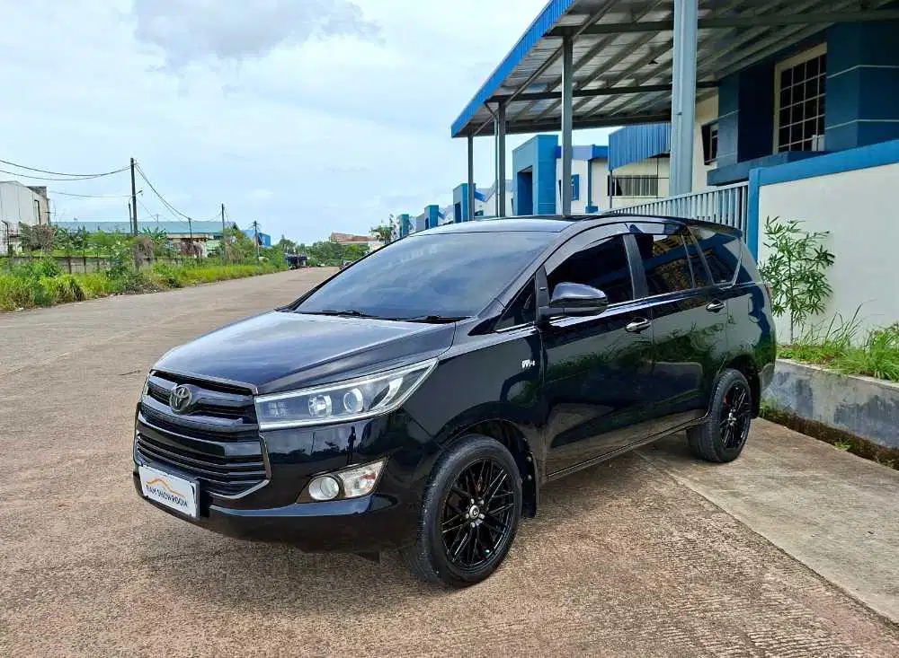 TOYOYA INNOVA G 2.0 AT 2018