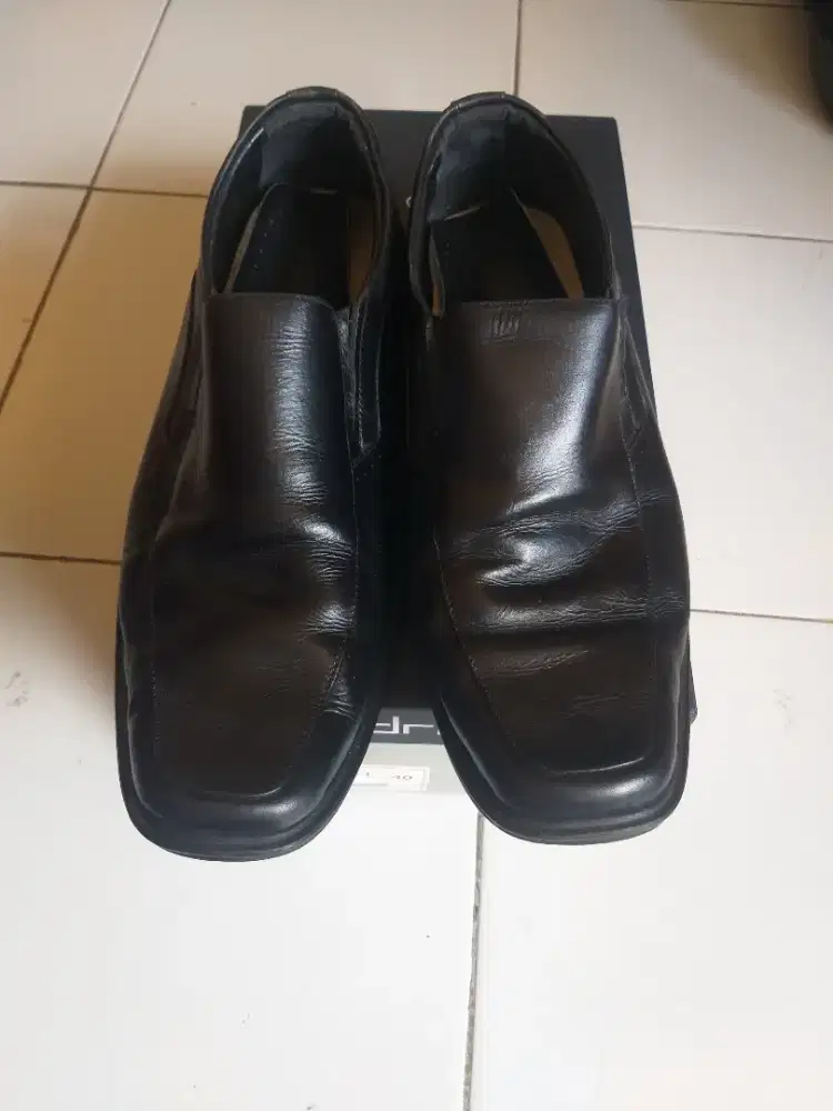 Sepatu Fantovel