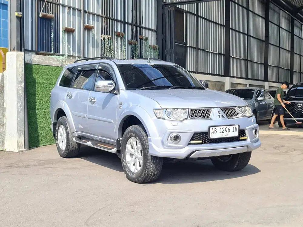 Pajero Dakar 4x4 tahun 2013 matic diesel