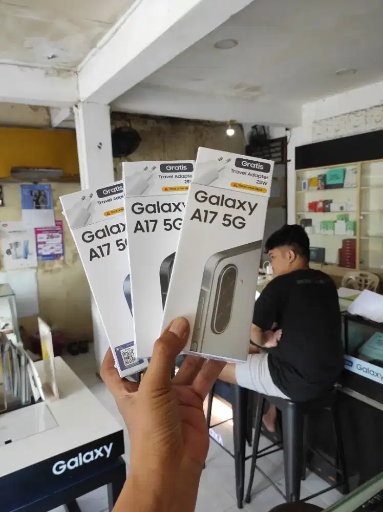 Berminat silahkan WA Samsung Galaxy A17 5G 8/256 Garansi resmi 1thn