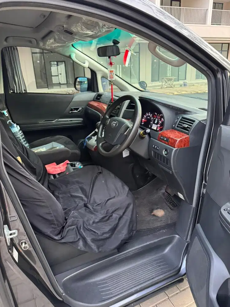 Toyota Vellfire 2010 Bensin