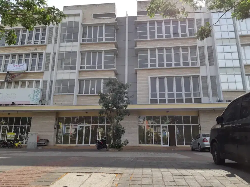 Ruko 4 Lantai Siap Pakai Lokasi Paling Strategis di Jalan Utama Harapan Indah