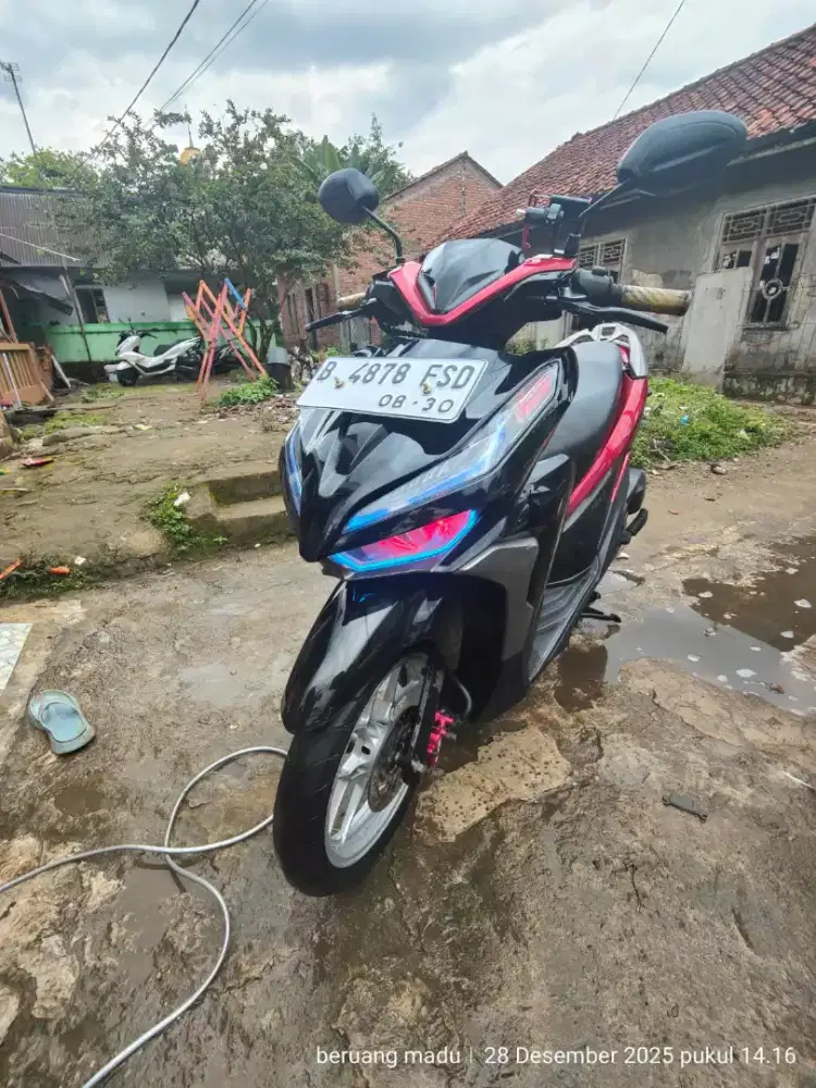 Vario 125 led new