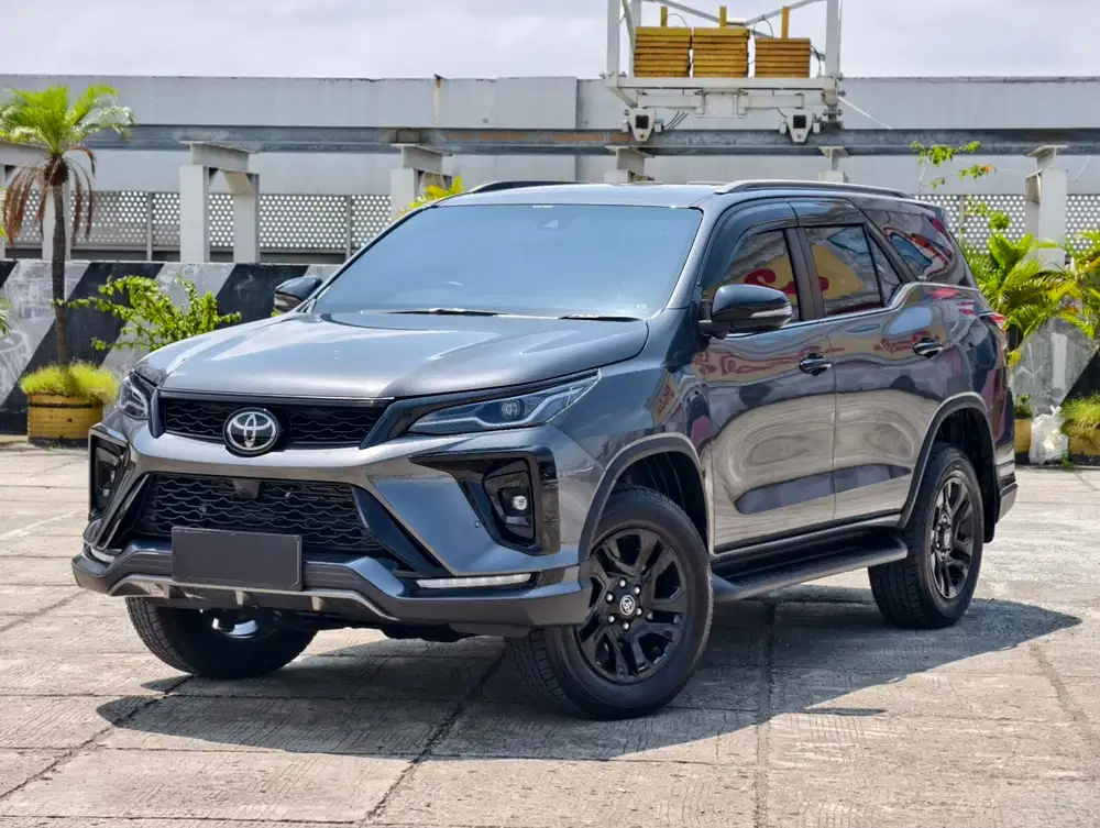 [10RB] TOYOTA FORTUNER 2.8 GR 4X2 AT 2025 ABU ABU GENAP