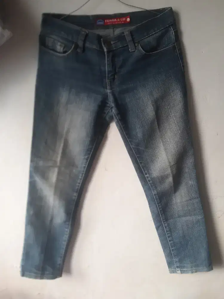 Celana Jeans Wanita Ngabisin Stok 35.000 Aja