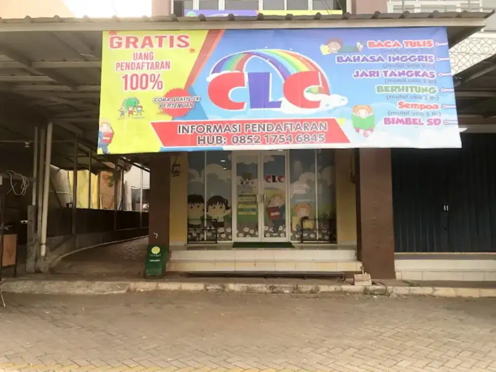 DIBUTUHKAN SEGERA
Petugas Kebersihan / Concierge (Wanita)