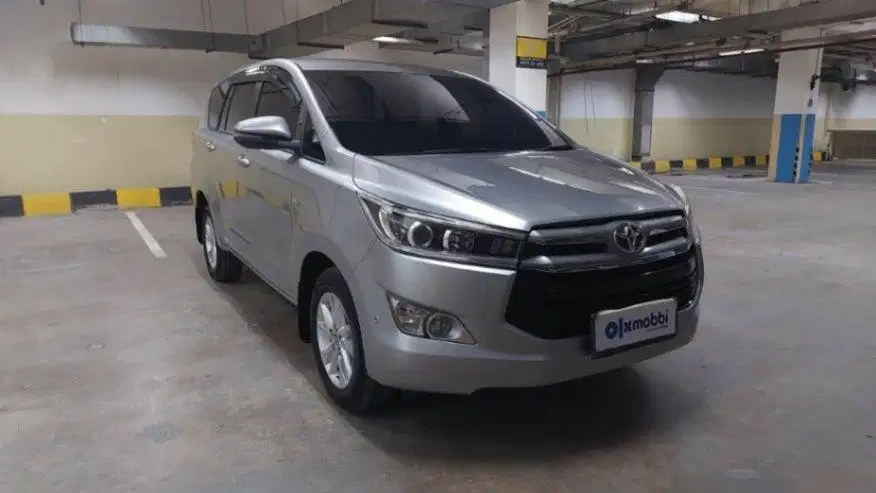 LOW DP Toyota Kijang Innova 2.0 V Bensin-AT 2020 CYR