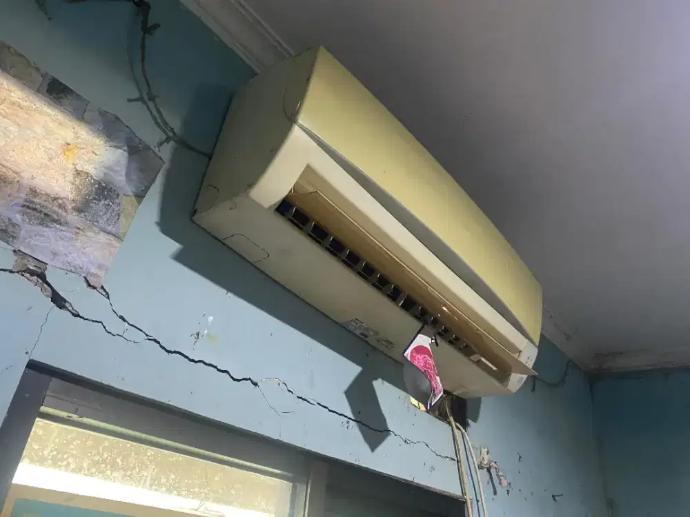 Ac sharp 390 Watt bekas