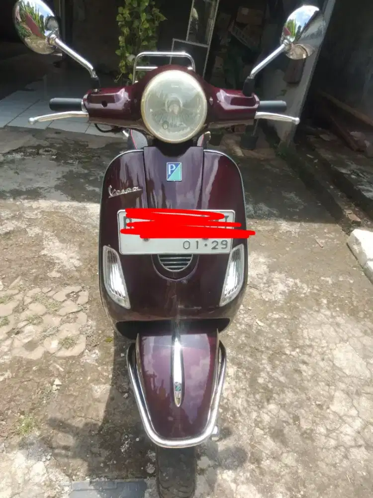 Vespa LXV 150 Plat B