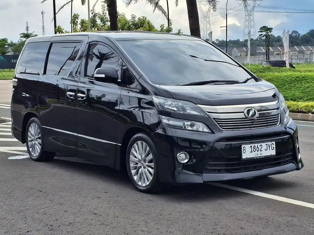 Mobil keluarga Murah dan Nyaman Toyota Vellfire ZG 2.4 AT 2013