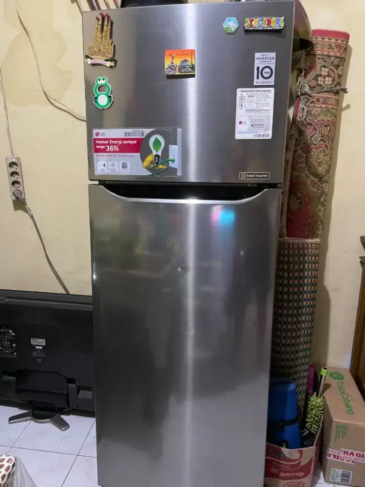 LG Inverter 2 pintu kondisi mulus