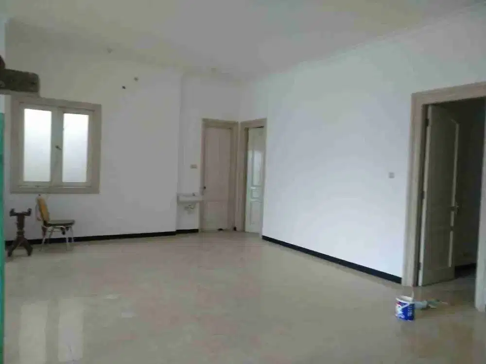 SEWA RUMAH BAGUS SIAP HUNI jl. NGAGEL JAYA UTARA dkt Raya PUCANG