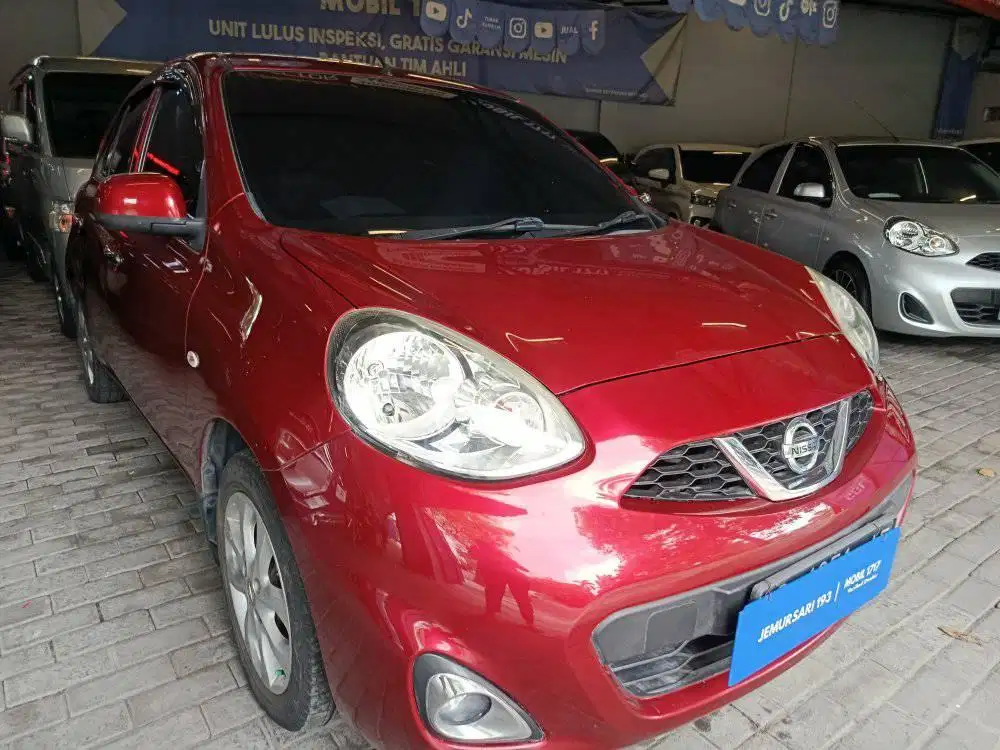 NISSAN MARCH 1.2 M/T 2018
JL.RAYA JEMURSARI MOBIL 1717
