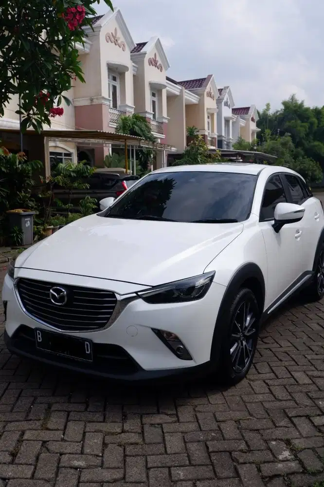 Mazda CX-3 GT AT 2017 Putih Mutiara Elegan KM DIBAWAH 100RB
