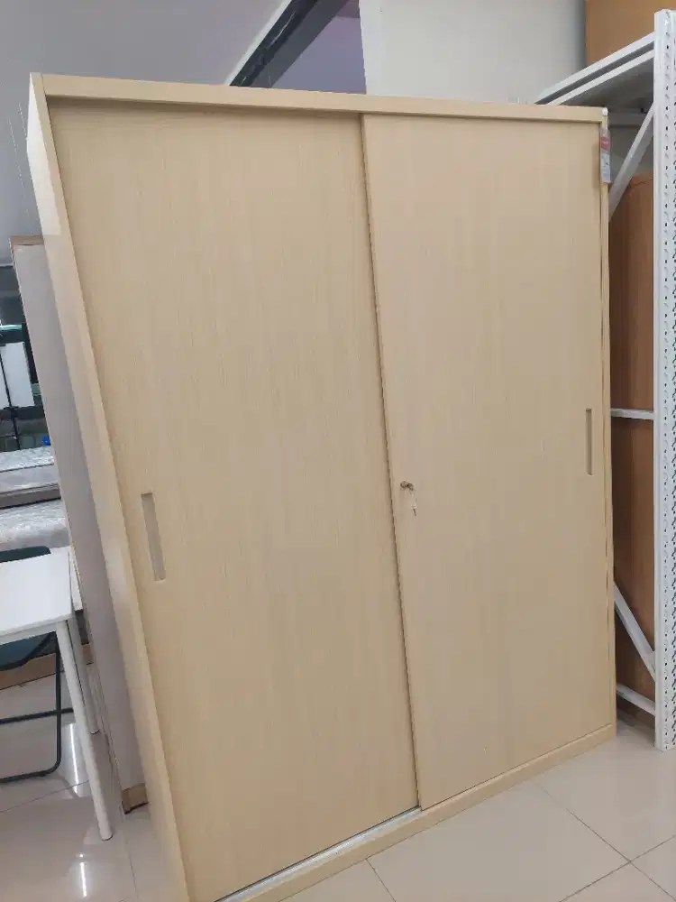 Lemari Pakaian 2 Pintu Sledding
