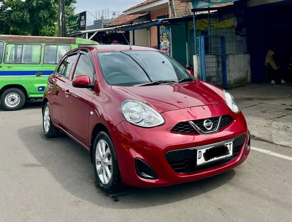 Nissan March 1.2 L matic 2017 km 82 Rbu
