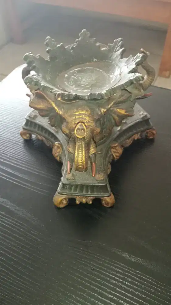 Gajah Tempat Lilin antik pajangngan