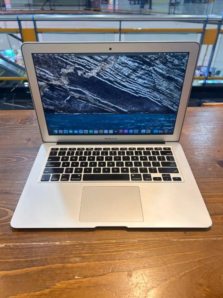 Macbook Air 13 inch 2017