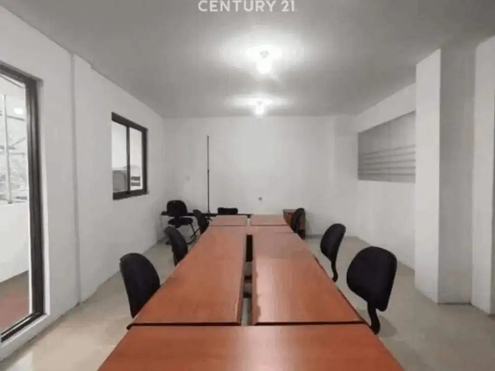 Dijual / Disewa Gedung Kantor Premium Dengan 12 Ruangan