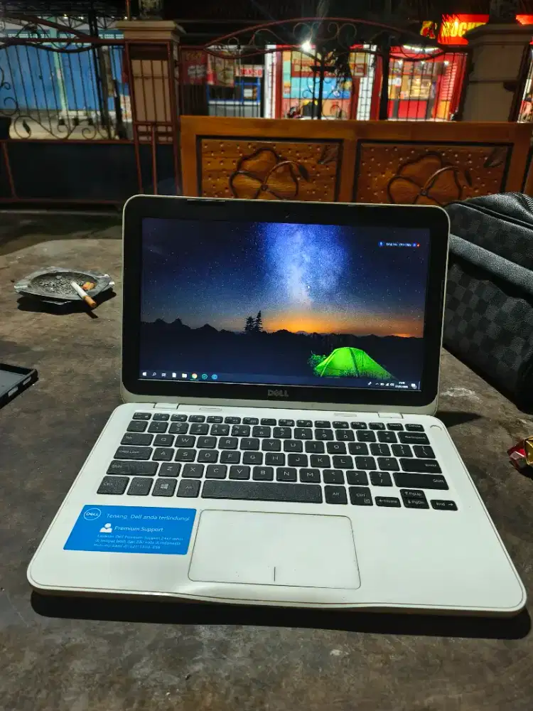 Dell Inspiron 3180 Amd A9 sudah SSD bentuk slim elegan