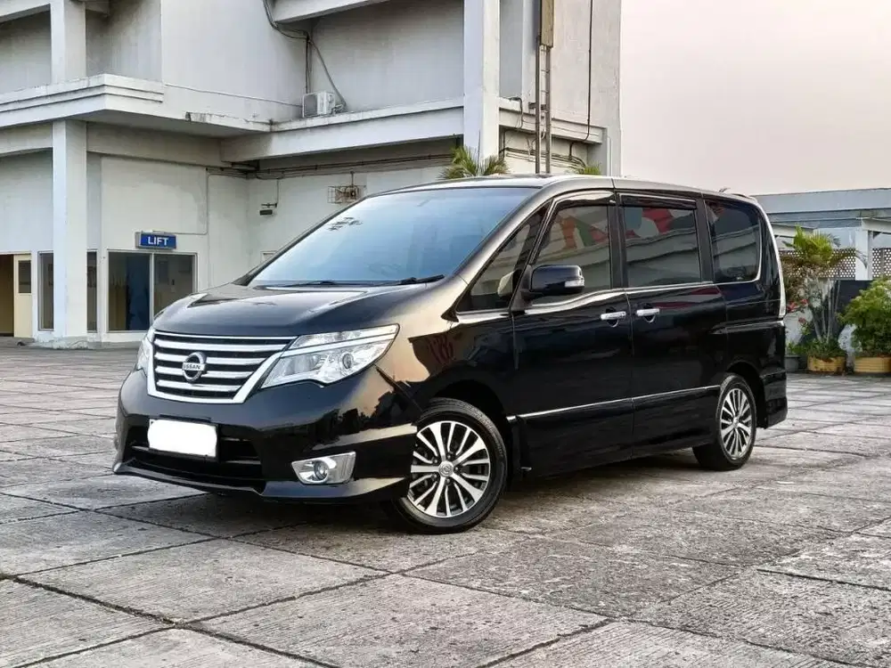 Nissan Serena HWS 2.0 Metik 2015