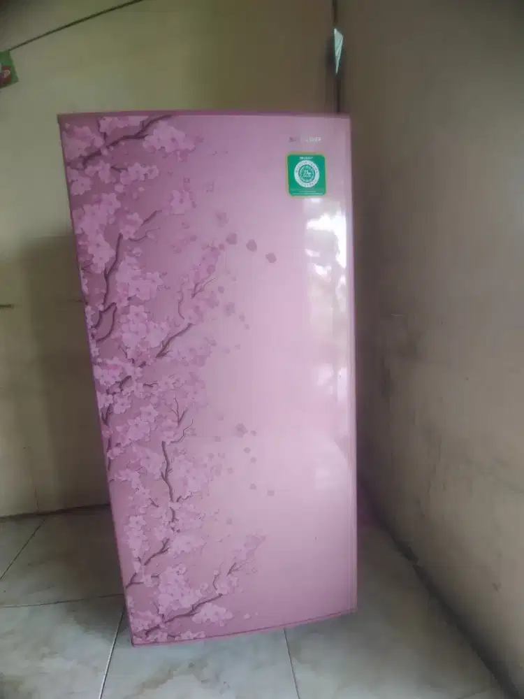 Kulkas 1 pintu merek sharp