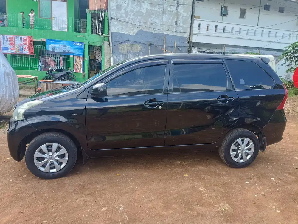 Toyota Avanza 2013 Bensin