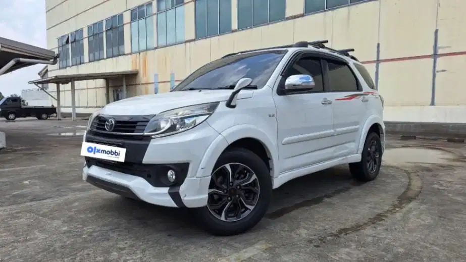 PROMO Toyota Rush 1.5 TRD Sportivo Ultimo Bensin-AT 2016 SKS