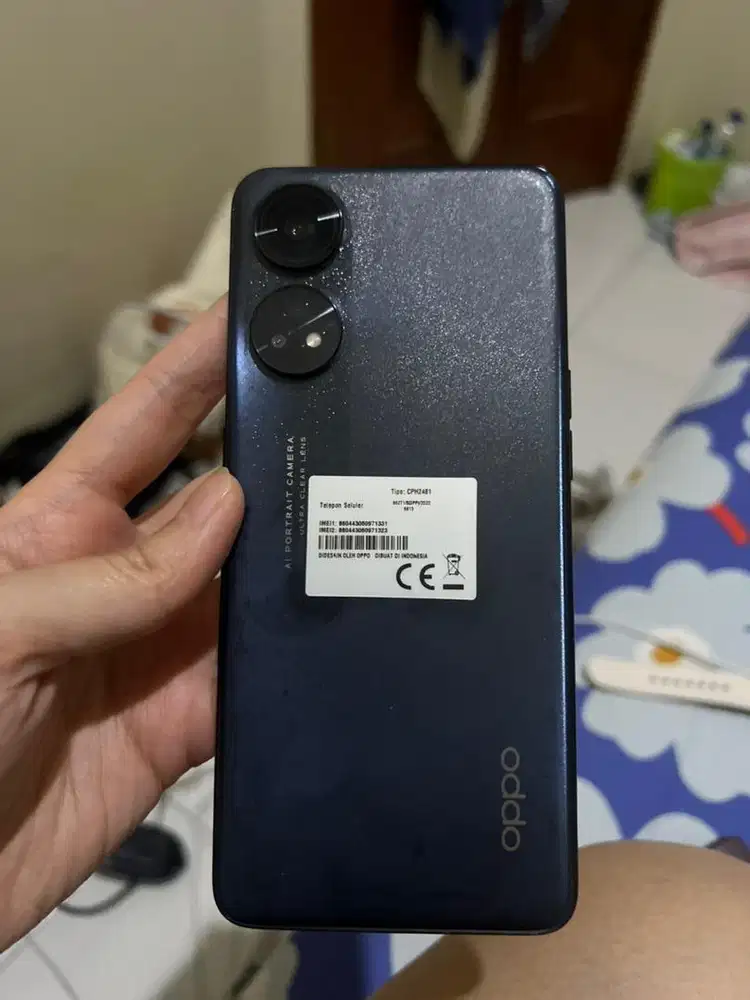 JUAL RUGI oppo reno 8T, jarang pakai, LIKE NEW