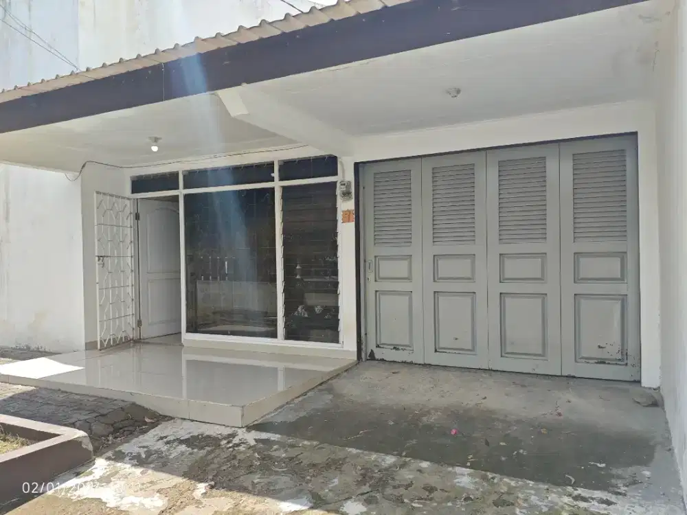 Disewakan rumah Jl Golf Arcamanik