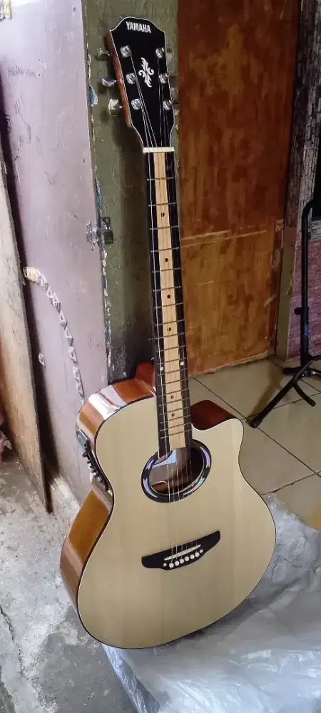 GITAR YAMAHA APX500II