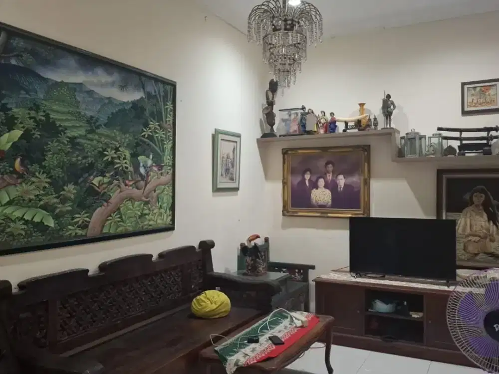 Rumah 1 Lantai 2 Kamar Row Jalan 2 Jalur di Villa Melati Mas