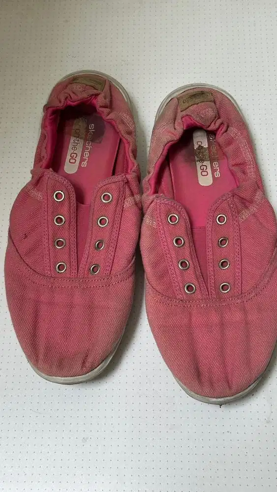 Skechers shoes 100% Original