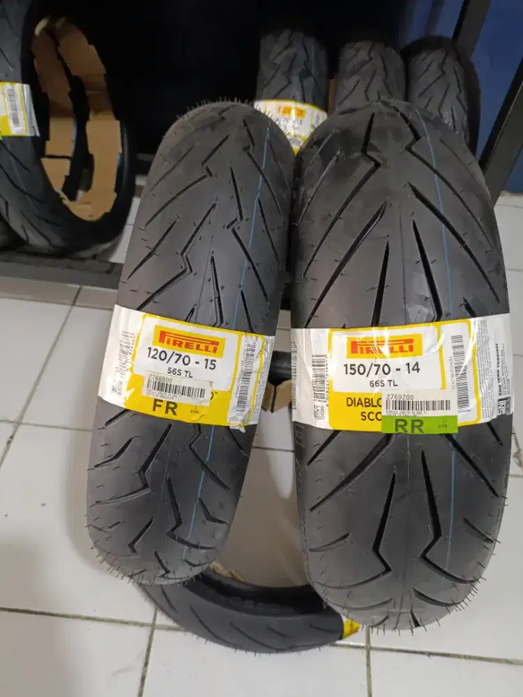 Paket ban Pirelli motor skuter premium Yamaha XMAX 