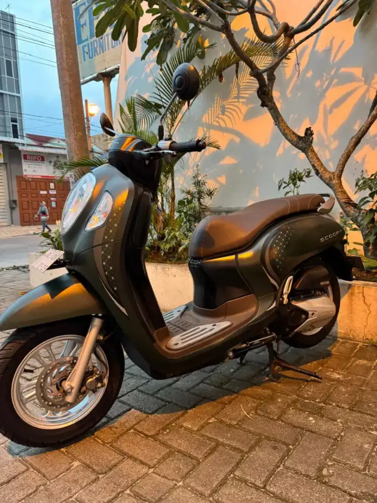 Honda Scoopy frestige