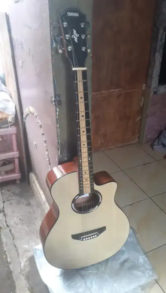 GITAR AKUSTIK YAMAHA APX