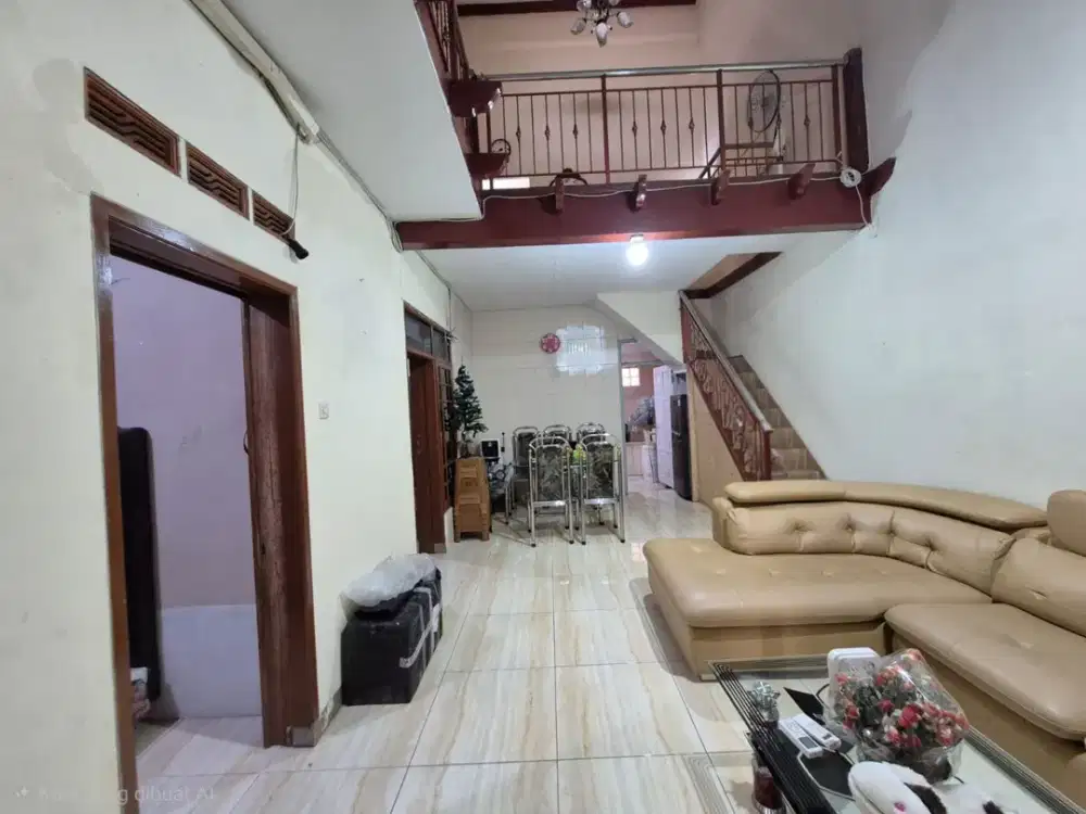 DIJUAL RUMAH DI SAYAP SUDIRMAN BANDUNG Semi furnished AC, WH- NE