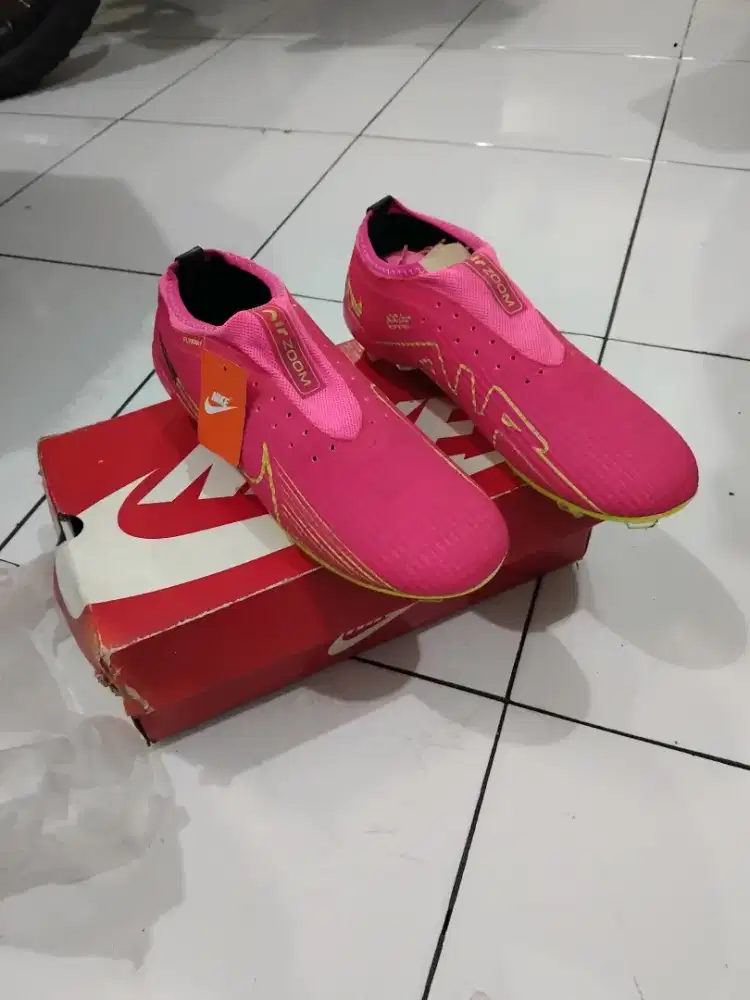 Sepatu sepakbola