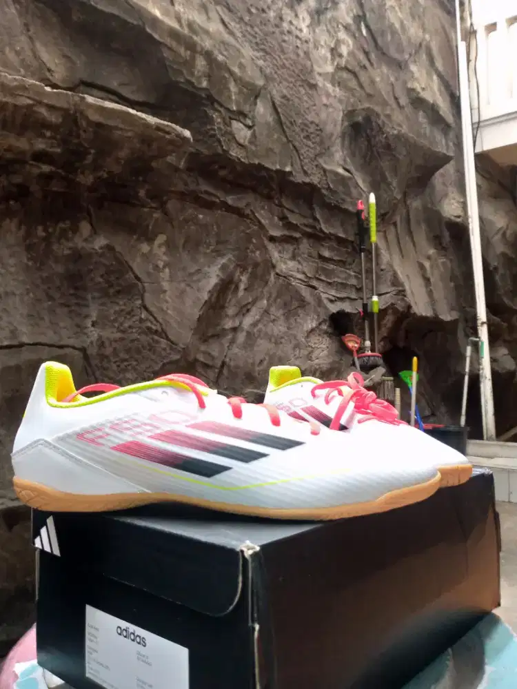 Adidas F50 Club IN White Black Syellow