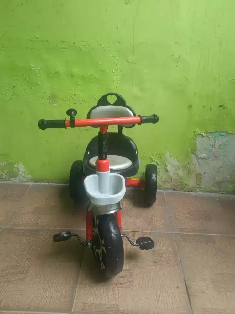 SEPEDA ANAK RODA TIGA