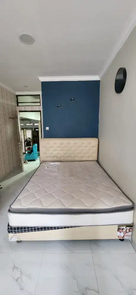 Kasur Springbed Set 160x200 - Kondisi Bagus & Nyaman (Bisa Nego)