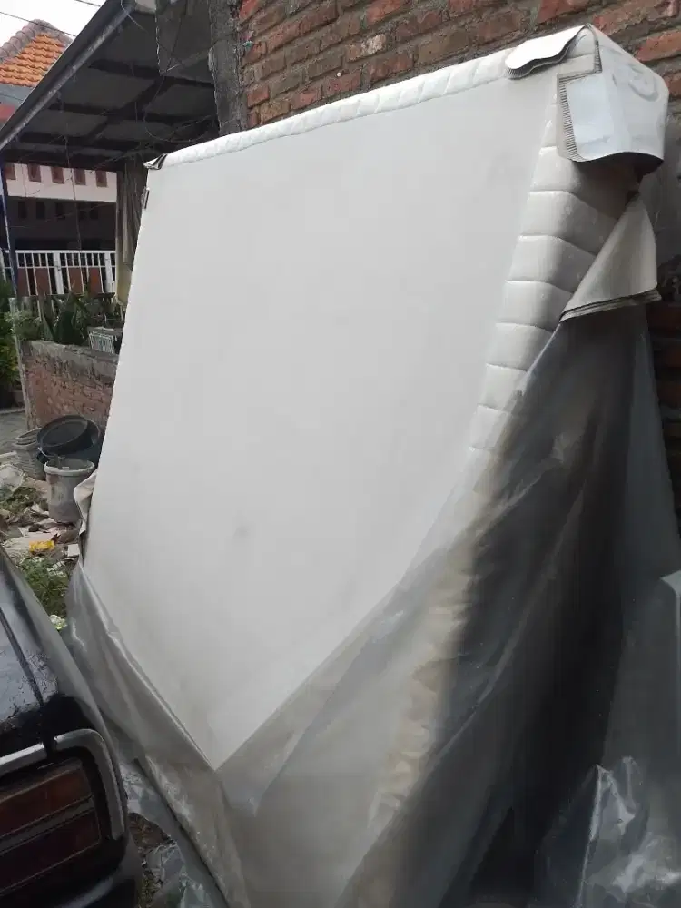 Jual dipan/ bagian bawah sprng bed bekas  msh bagus