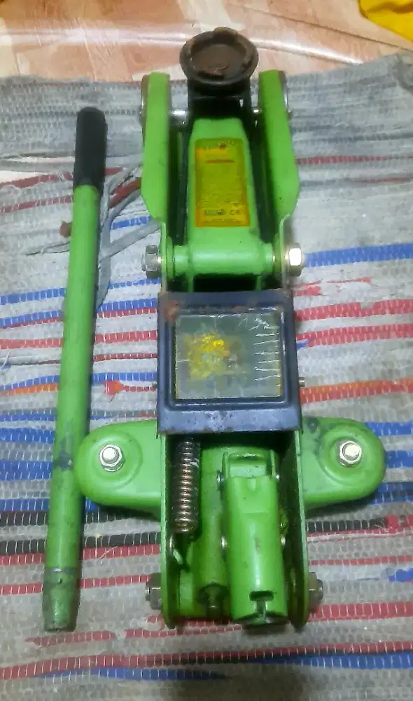 Dongkrak buaya tekiro 2ton