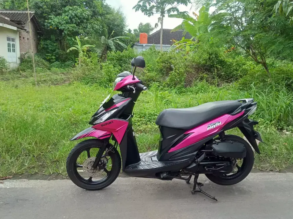 Suzuki address playful