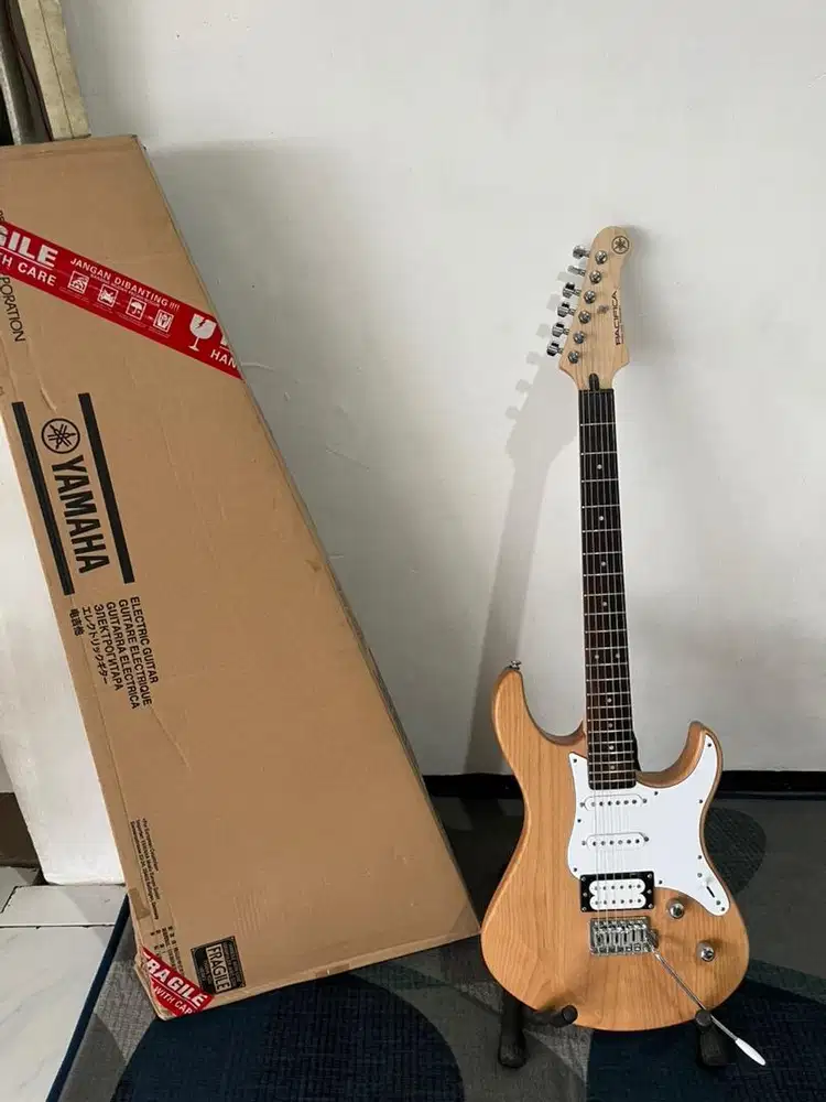 gitar yamaha pacifica 112v original