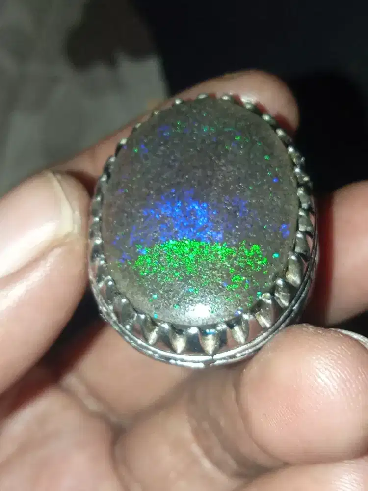 Batu Opal andamoka natural ( kalimaya Australia )