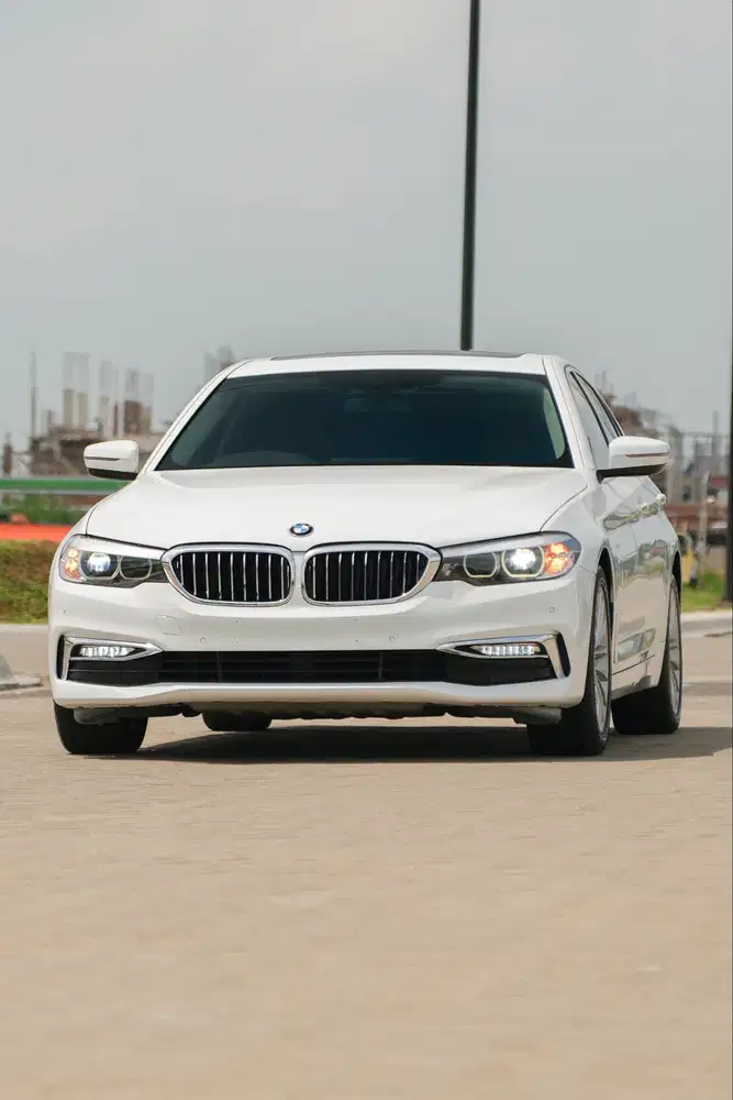BMW 530i Luxury 2017 (G30)