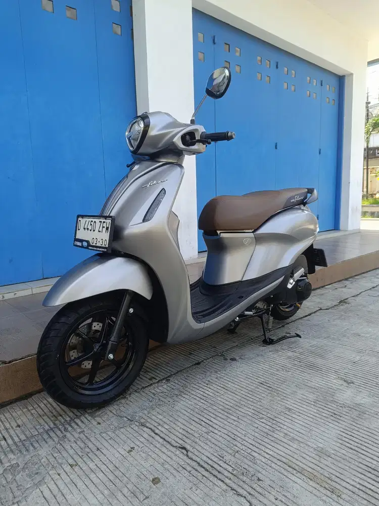 Yamaha grand filano 2025 mulus antik